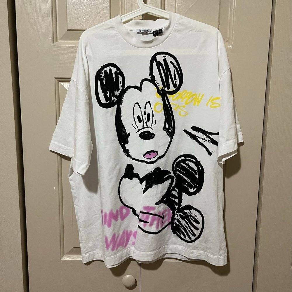 Zara Men's Mickey Mouse Disney Graffiti T-Shirt Size M